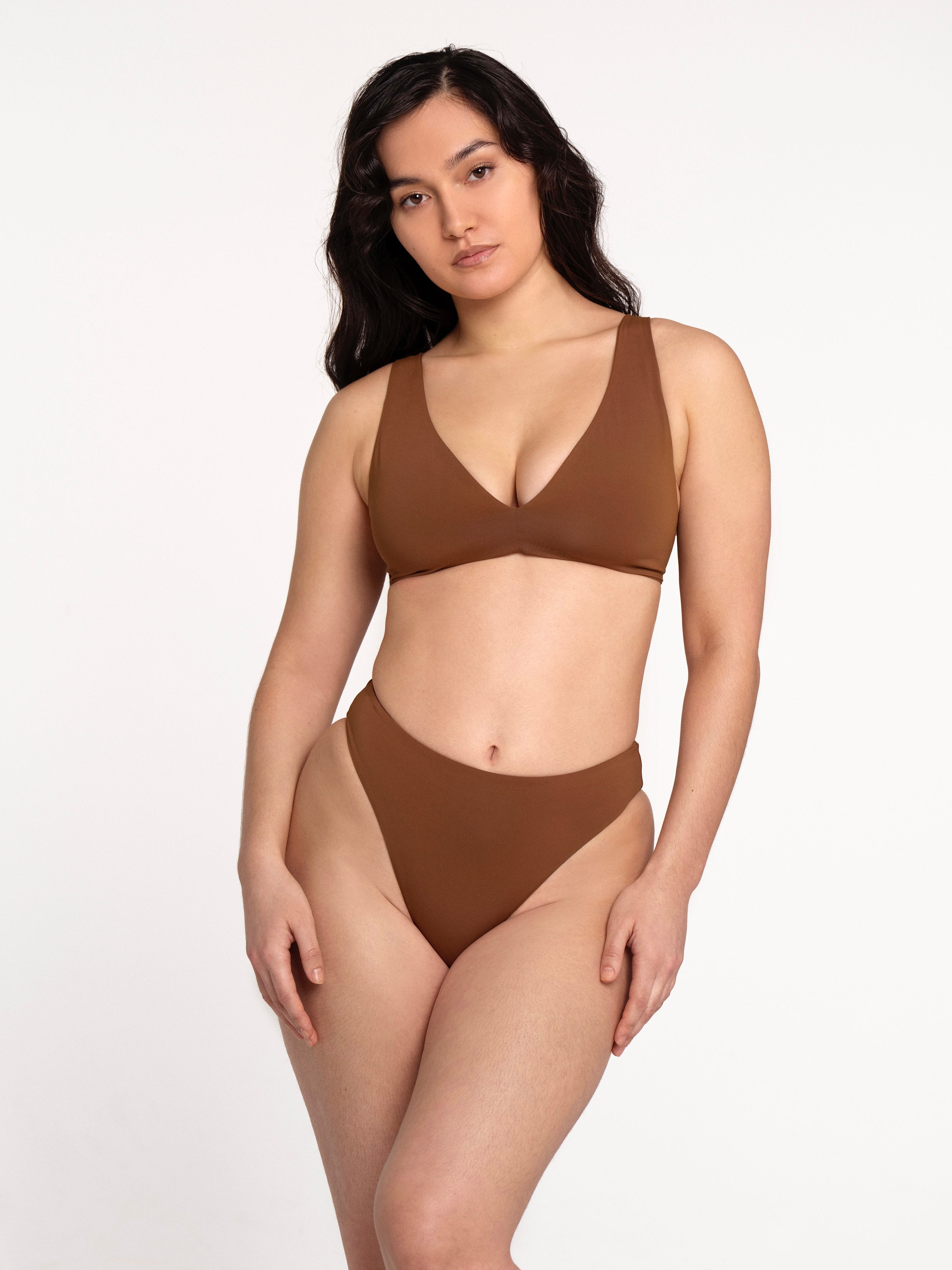 Dez Bottom // Cinnamon