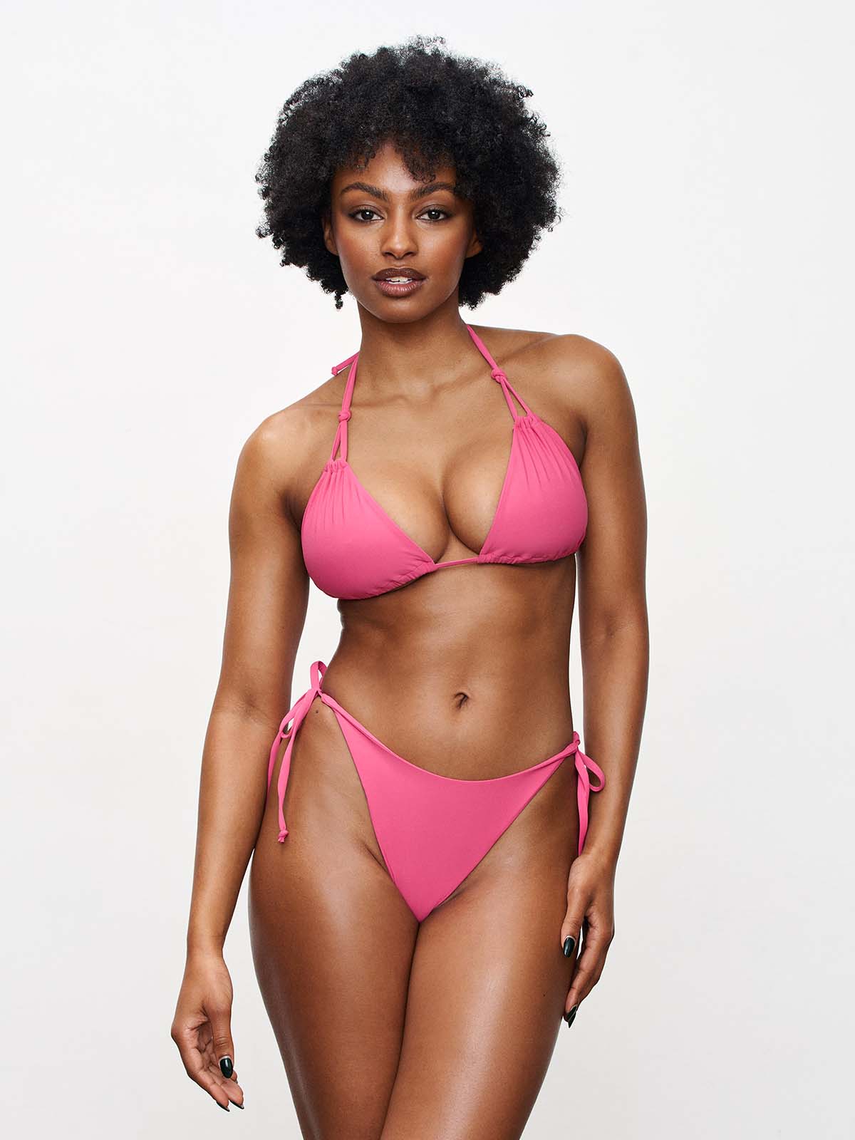 Nona Bottom // Rouge